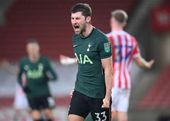 فيديو تسديدة صاروخية بن دافيز يسجل هدف توتنهام الثاني أمام ستوك سيتي