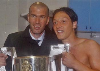 أوزيل يدافع عن جندوزي ويصر ح كنت أتمنى اللعب مع زيدان وبوفون