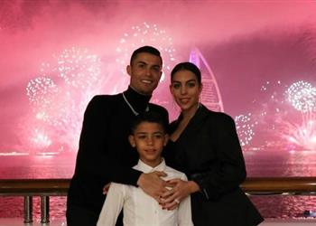 رونالدو يكسر العزل في إيطاليا ويطير إلى دبي واستثناء عند عودته لـ يوفنتوس