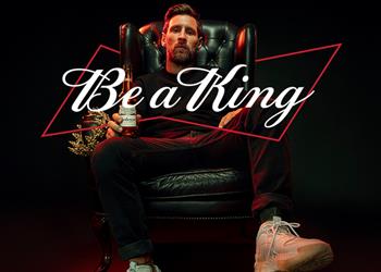 بعد كسر رقم بيليه صور زجاجة خمر لكل حارس تلقى هدف ا من ميسي