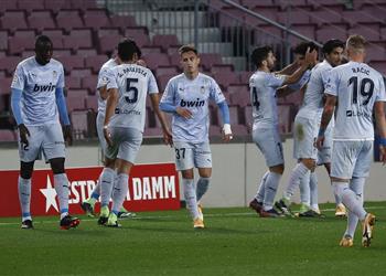 مهاجم فالنسيا على رادار آرسنال في الميركاتو الشتوي