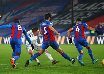 فيديو ليستر سيتي يتعثر أمام كريستال بالاس وفرصة لـ ليفربول للابتعاد بالصدارة