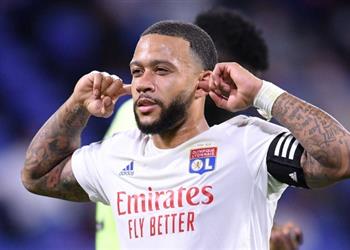 برشلونة يجد صعوبة في ضم ديباي خلال ميركاتو الشتاء