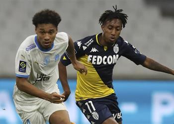 مارسيليا يسعى لتحصين موهبته أمام اهتمام برشلونة