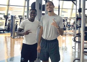 تايمز فان دايك يتخذ خطوة جديدة للتعافي من الإصابة في دبي