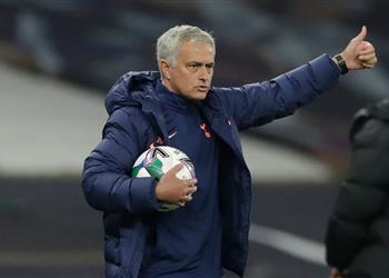 مورينيو قرار تأجيل مباراة توتنهام وفولهام افتقد الاحترافية ورأينا غير مهم