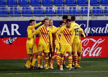 فيديو برشلونة يفتتح 2021 بتخطي هويسكا في الدوري الإسباني