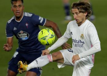 مودريتش يوافق على تجديد عقده مع ريال مدريد