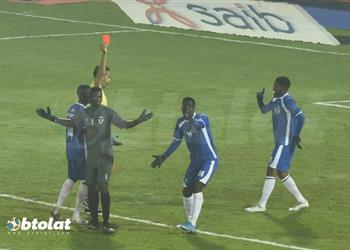 فيديو طرد حارس سونيديب أمام الأهلي