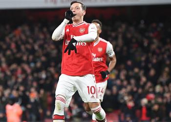 وكيل أوزيل يكسر حاجز الصمت مستقبل مسعود سيتحدد خلال 10 أيام