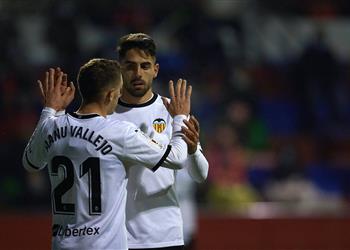 فالنسيا يتفادى مفاجآت كأس ملك إسبانيا برباعية أمام ديبورتيفو