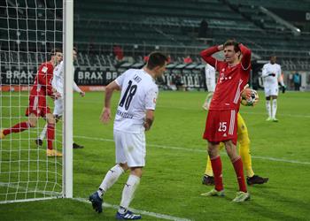 فيديو مونشنجلادباخ يقلب الطاولة ويفوز على بايرن ميونخ بثلاثية في مباراة مثيرة