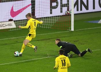 فيديو دورتموند يقدم هدية لـ بايرن ميونخ بثلاثية أمام لايبزيج في الدوري الألماني