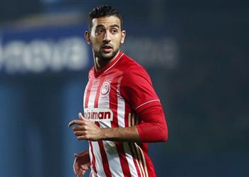 أحمد كوكا ي شارك في انتصار أولمبياكوس على بانيتوليكوس بالدوري اليوناني