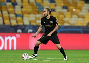 مينجويزا يعلق على عودة أومتيتي ورباعية برشلونة أمام غرناطة