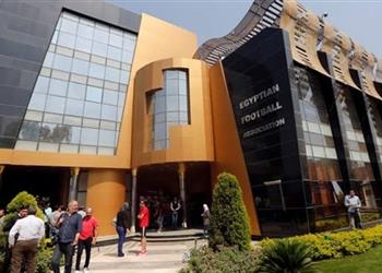 اللجنة الثلاثية تكشف مقترحها الجديد بشأن انتخابات اتحاد الكرة