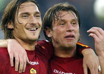 كاسانو يكشف مفاجأة تصرف مسيء من توتي كاد أن ينقله إلى تشيلسي في 2004