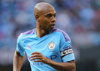 وكيل فرناندينيو يلمح لوجهته المقبلة حال رحيله عن مانشستر سيتي