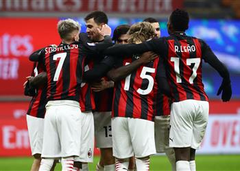 ميلان يوافق على إعارة مدافعه في انتقالات يناير