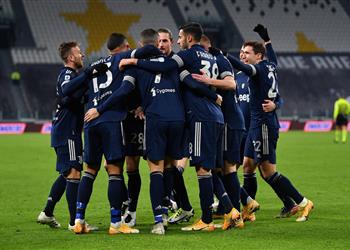 فيديو يوفنتوس يفلت من فخ ساسولو ويفوز بثلاثية في الوقت القاتل