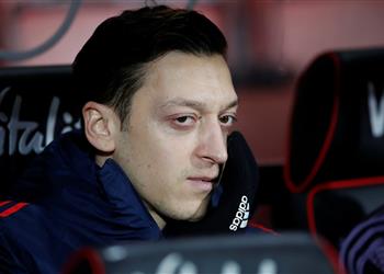 أوزيل فينجر سبب نجاحاتي مع آرسنال والاعتزال أفضل من اللعب لـ توتنهام