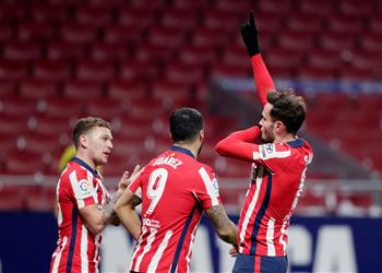 فيديو أتلتيكو مدريد يعزز صدارته لليجا بثنائية أمام إشبيلية