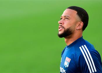 مفاجأة ليون يفضل بيع ديباي إلى ريال مدريد بدل ا من برشلونة