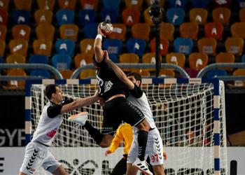 وزير الرياضة يهنئ منتخب مصر لليد بعد اكتساح مقدونيا