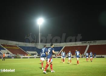 فيديو الأهلي يسقط في فخ التعادل مع البنك الأهلي ويمنح الزمالك فرصة تصدر الدوري