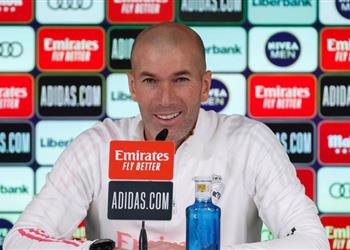 زيدان يرد على أنباء انضمام ألابا إلى ريال مدريد