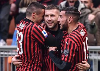 ميلان يعلن تعافي ثلاثي الفريق من فيروس كورونا