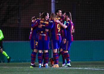 فيديو برشلونة يكسر صمود رومان ويتفادى مفاجآت كأس ملك إسبانيا بثنائية في كورنيلا