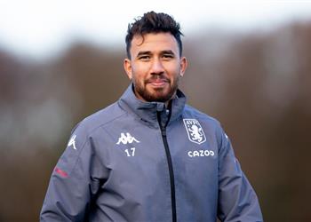 تريزيجيه يعود لـ تدريبات أستون فيلا قبل مباراة نيوكاسل يونايتد في الدوري الإنجليزي