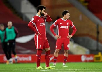 على رأسهم محمد صلاح نجوم ليفربول التسعة يتذوقون الهزيمة الأولى في آنفيلد