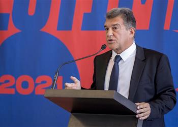 استطلاع رأي خوان لابورتا الأقرب لتولي رئاسة برشلونة