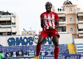 أمام أنظار كوكا أولمبياكوس يفوز بصعوبة على أتروميتوس في الدوري اليوناني