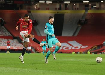 فيديو جرينوود يسجل هدف التعادل لمانشستر يونايتد أمام ليفربول