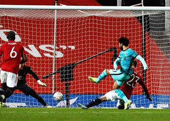 فيديو محمد صلاح يتألق ويسجل هدف ليفربول الثاني أمام مانشستر يونايتد