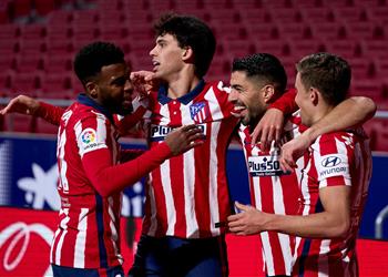 أتلتيكو مدريد يعزز صدارته لليجا ويقلب الطاولة على فالنسيا بثلاثية