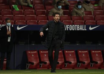 رد مقتضب من سيميوني عن فارق نقاط أتلتيكو مدريد مع ريال مدريد وبرشلونة بالليجا