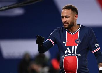 بنكهة برازيلية نيمار يختار التشكيل المثالي لأساطير باريس سان جيرمان