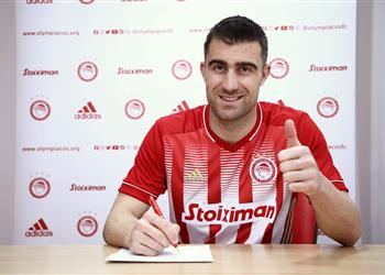 هدف ليفربول رسمي ا أولمبياكوس يعلن التعاقد مع سوكراتيس