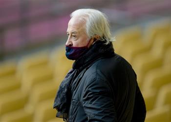 تقارير برشلونة مديون بـ35 مليون جنيه إسترليني بسبب دي يونج والثنائي الراحل