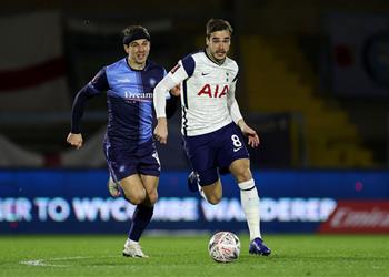 وينكس بعد فوز توتنهام على وايكومب لم نرغب في الأشواط الإضافية بسبب الطقس