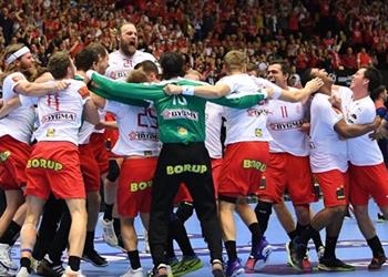 مدرب الدنمارك يشيد بلاعب منتخب مصر لليد ويحدد نقاط قوة الفراعنة