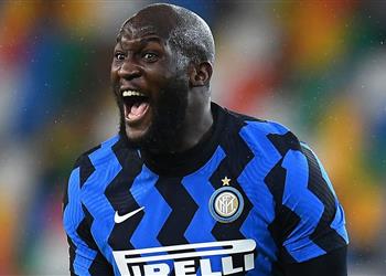 الديربي يشتعل فيديو لوكاكو ي سجل هدف التعادل لـ إنتر أمام ميلان بـ كأس إيطاليا