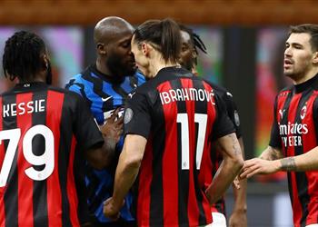 إبراهيموفيتش يجتمع مع مسؤولي ميلان ويبرر مشاجرته مع لوكاكو