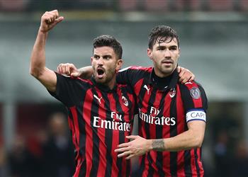 رسمي ا لاتسيو يعلن تعاقده مع مدافع ميلان