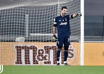 بوفون يعلق على مشادة إبراهيموفيتش ولوكاكو وصدام إنتر ميلان في كأس إيطاليا