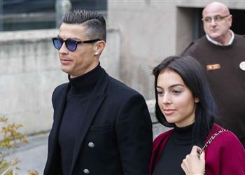 بسبب عيد ميلاد جورجينا كريستيانو رونالدو يخضع للتحقيق من الشرطة الإيطالية